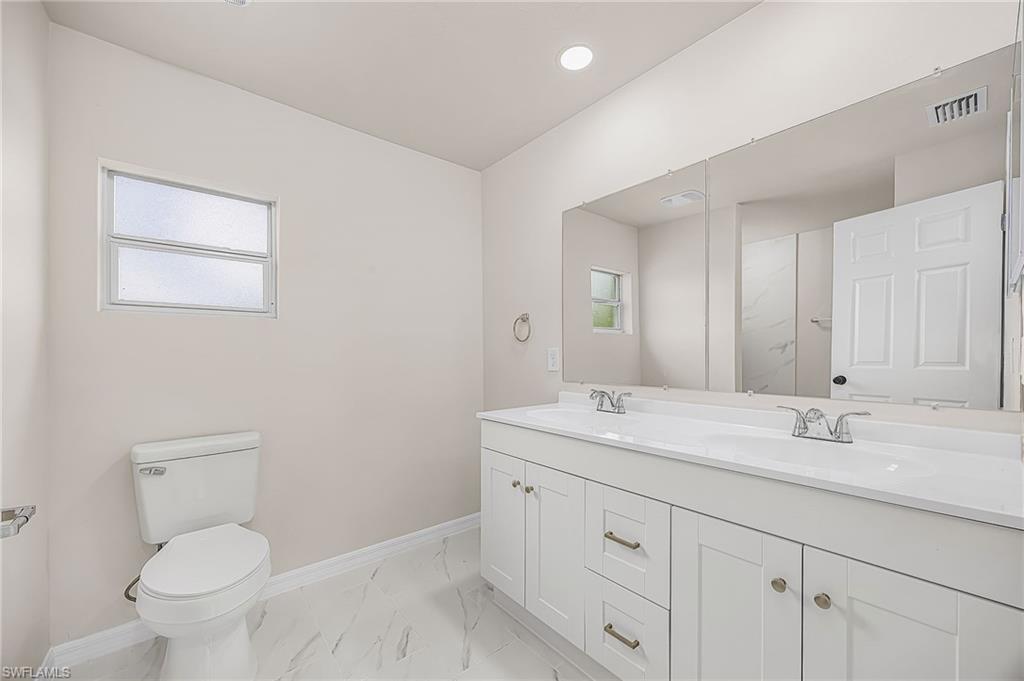 124 Ne 15th Ter Property Photo 6