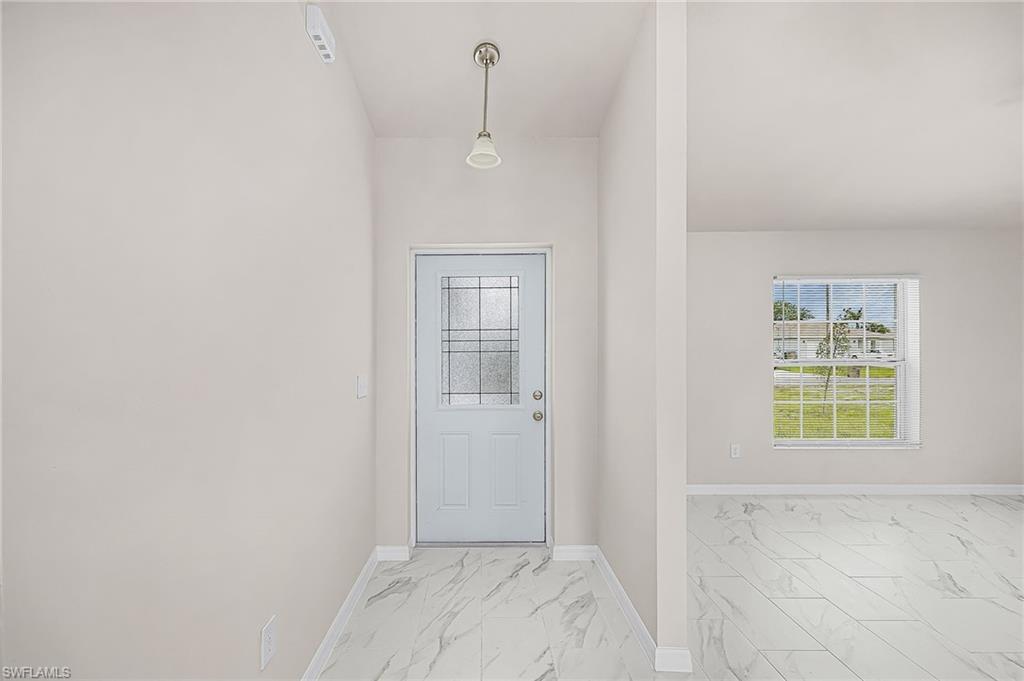 124 Ne 15th Ter Property Photo 8