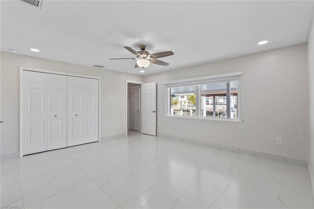 107 Albatross St Property Photo 18
