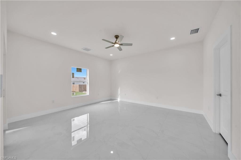 2909 63rd St W Property Photo 36