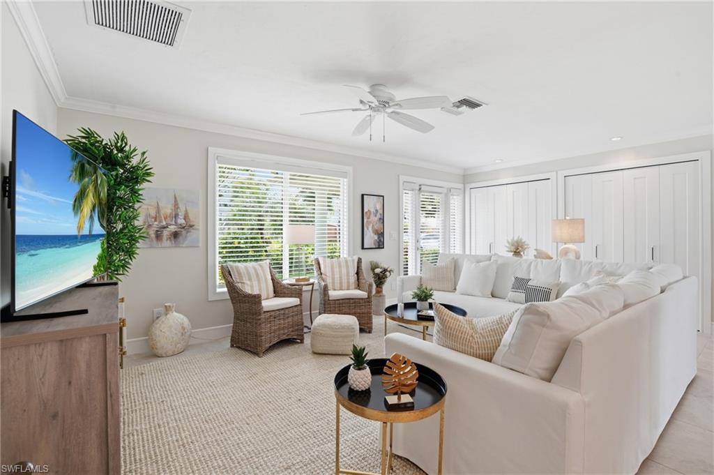 20 Bayview Blvd Property Photo 2