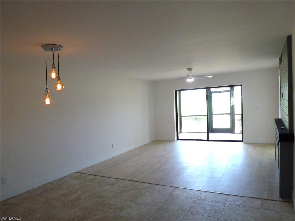 16290 Kelly Cove Dr 253 Property Photo 3