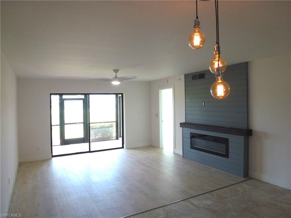 16290 Kelly Cove Dr 253 Property Photo 4
