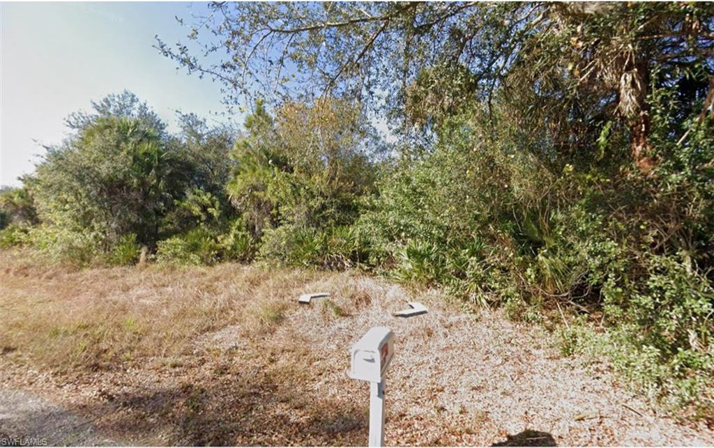 1219 Hillburn St E Property Photo 2