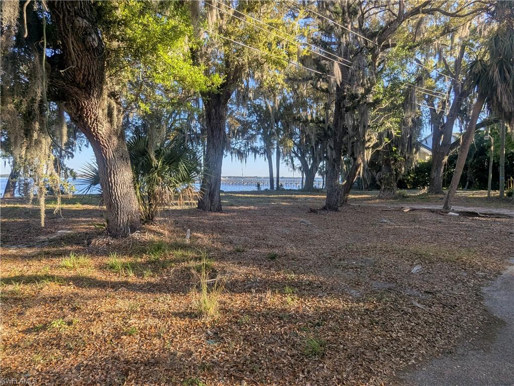 3541-3543 E Riverside Dr Property Photo 7