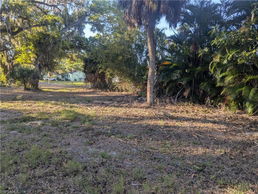 3541-3543 E Riverside Dr Property Photo 10