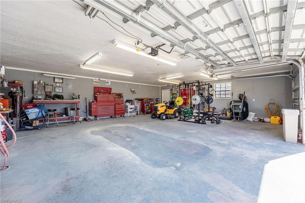 14051 Campus St Property Photo 37