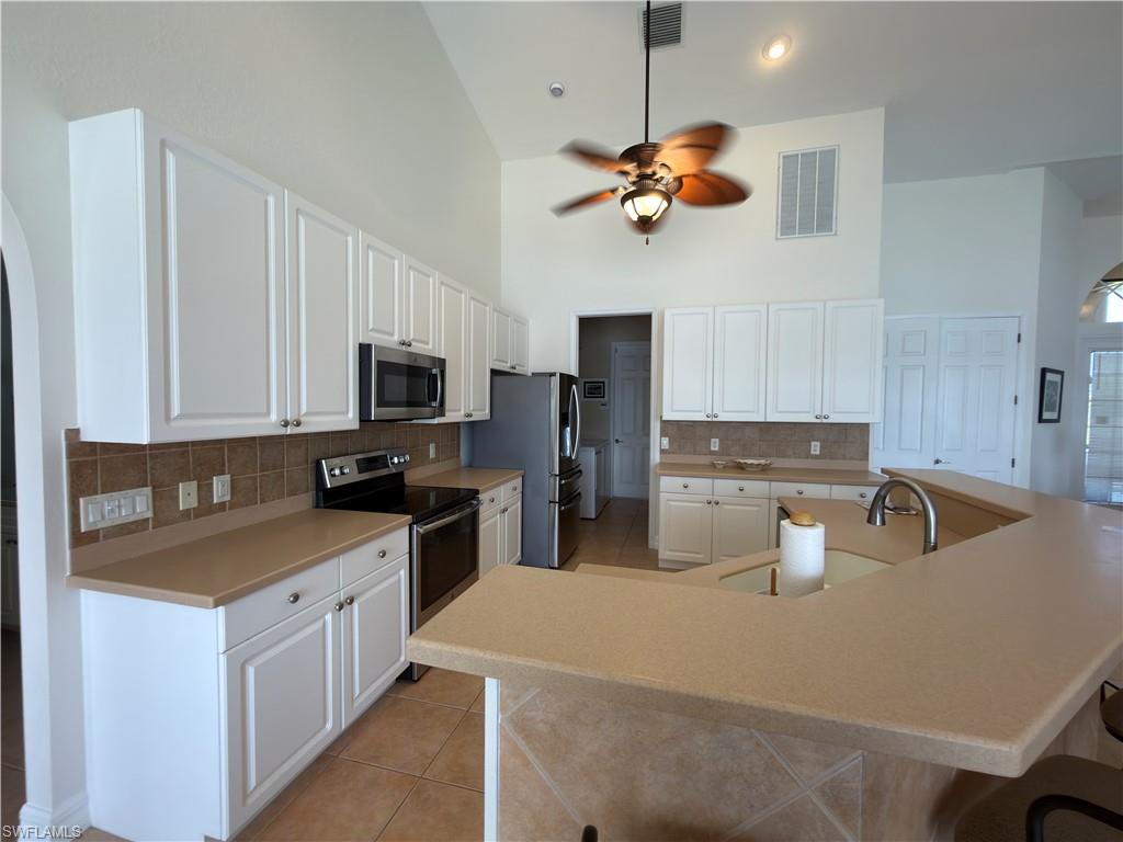 1019 Nw 42nd Pl Property Photo 13
