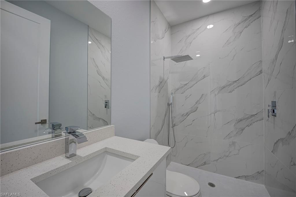 872 Spaulding St E Property Photo 24