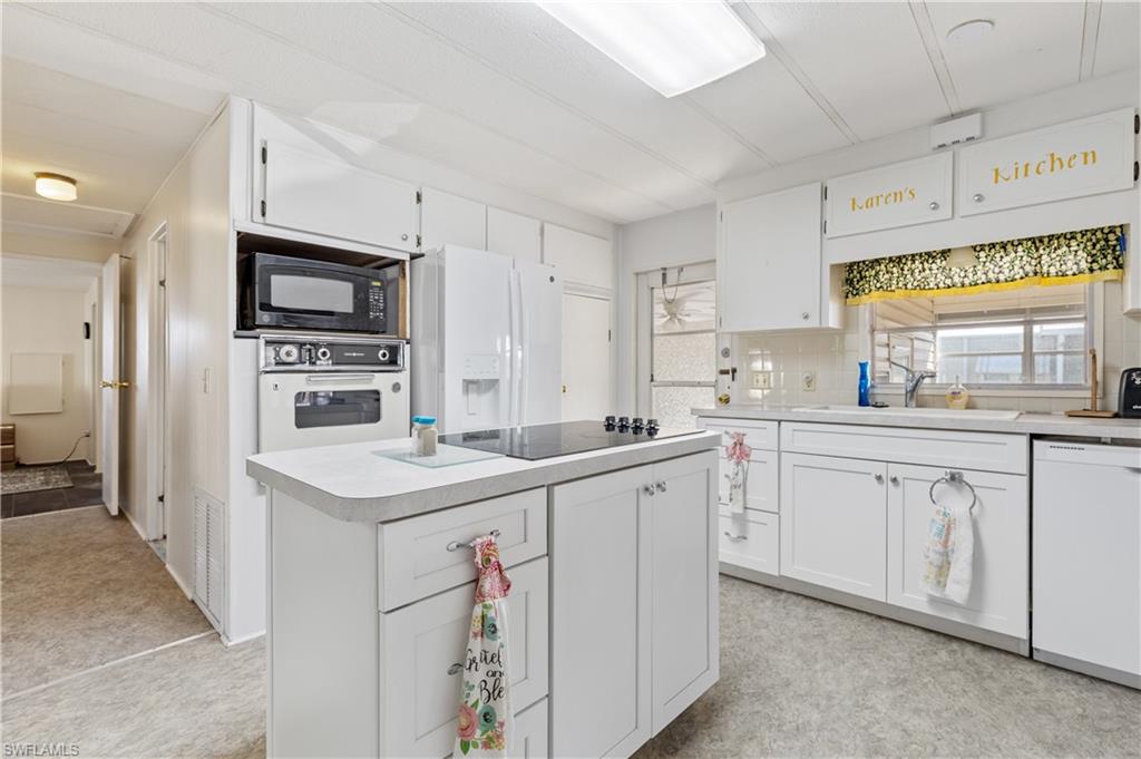 3373 Rainbow Ln Property Photo 14