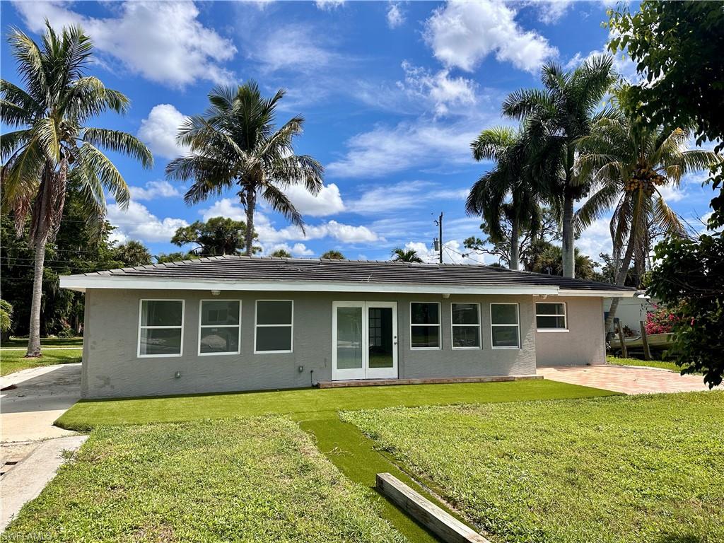 6187 Island Park Ct Property Photo 15