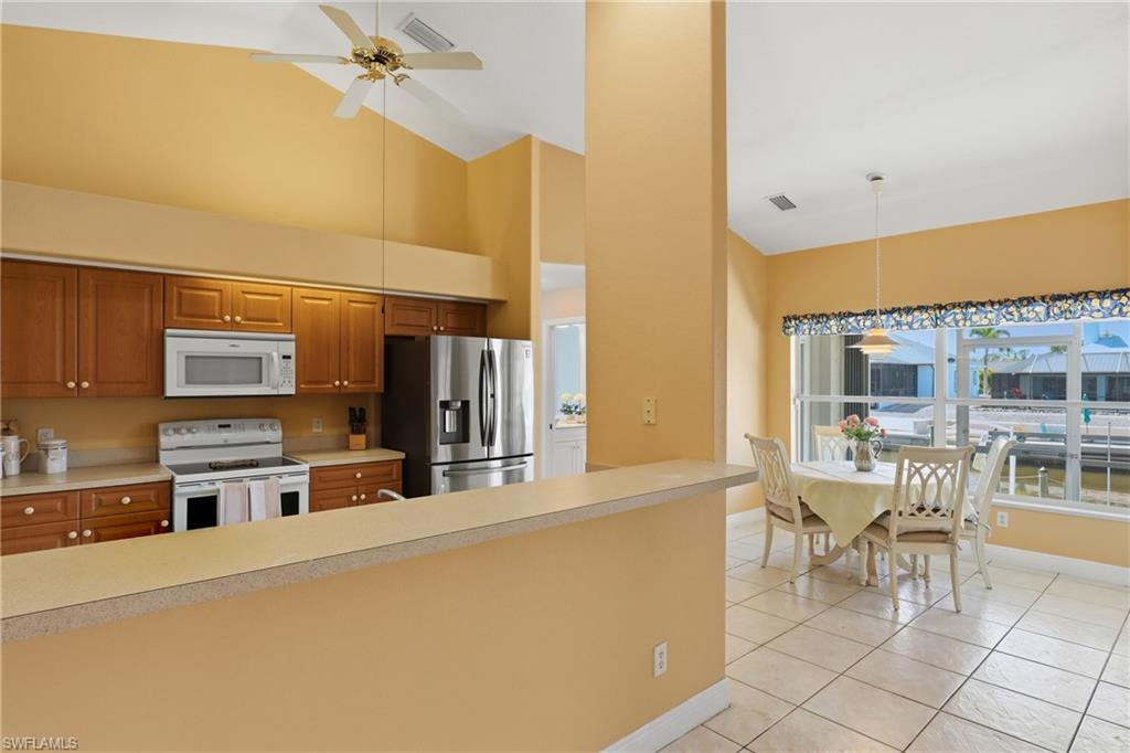 3715 Manatee Dr Property Photo 8