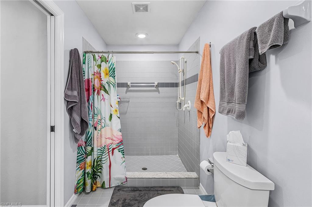 3778 Pinetree Dr Property Photo 20