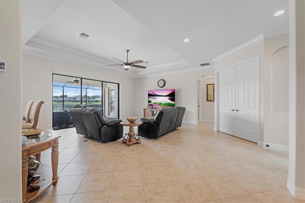 11015 Longwing Dr Property Photo 6