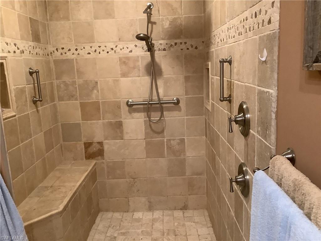 2307 Sw 44th St Property Photo 34