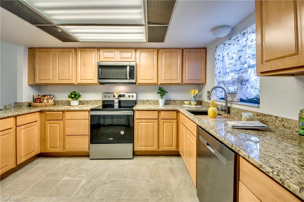 15350 Moonraker Ct 304 Property Photo 5