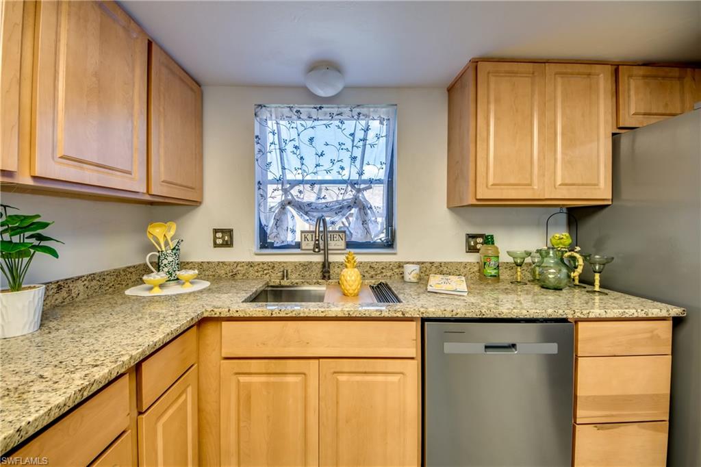 15350 Moonraker Ct 304 Property Photo 6
