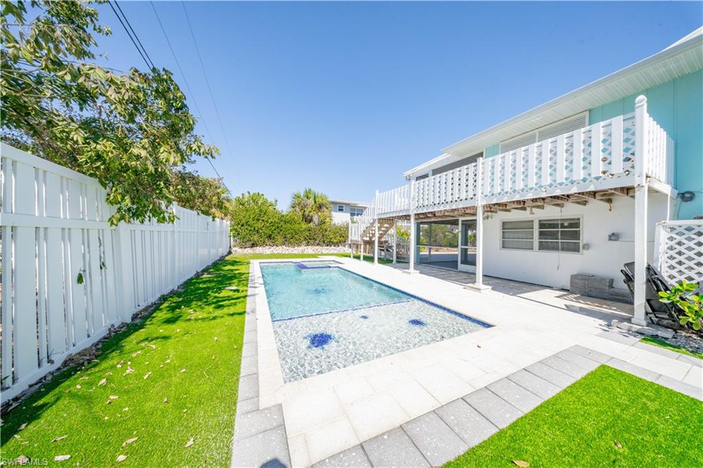 119 Andre Mar Dr Property Photo 2
