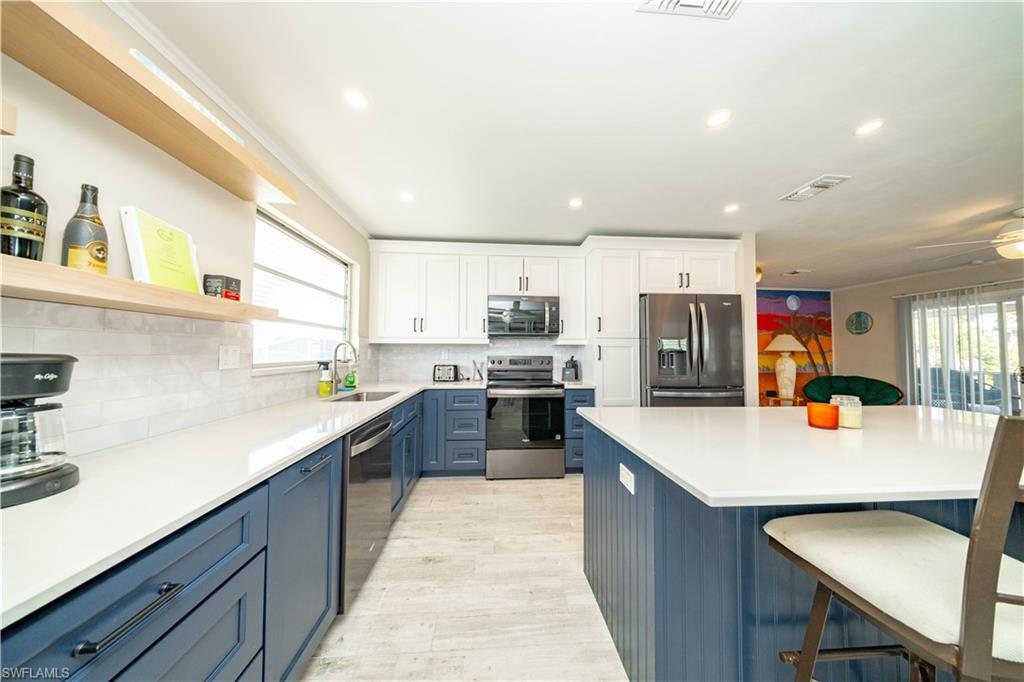 119 Andre Mar Dr Property Photo 14