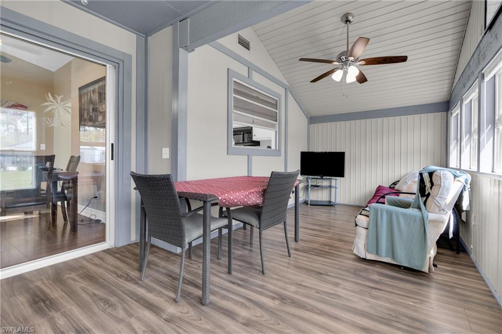 10438 Lakeport Ct Property Photo 16