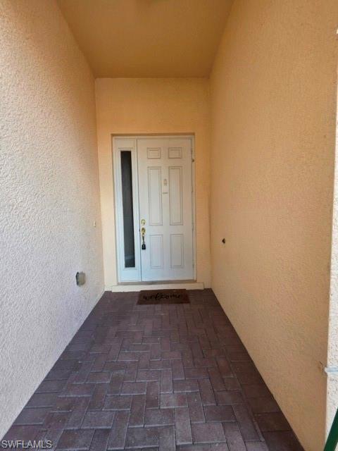 2267 Bainmar Dr Property Photo 2