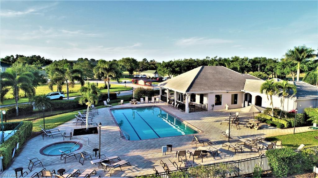2267 Bainmar Dr Property Photo 39