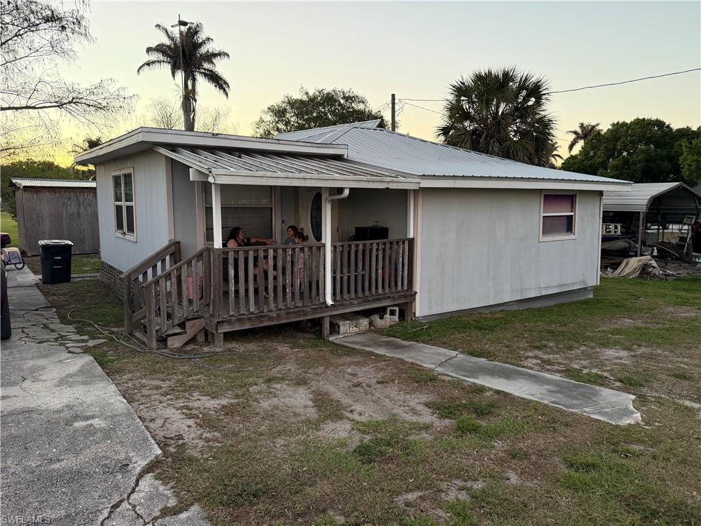 815 Riverside Dr Property Photo 2