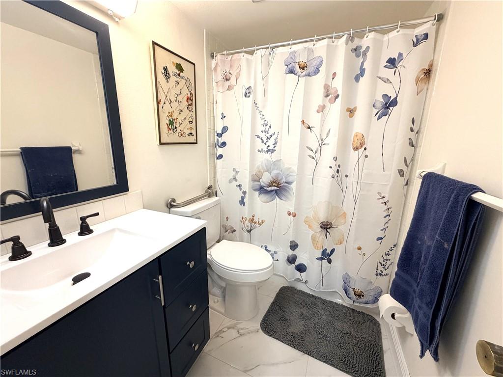 7050 Nantucket Cir 6 Property Photo 17