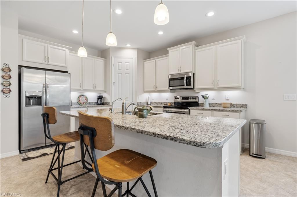 2935 Sunset Pointe Cir Property Photo 6