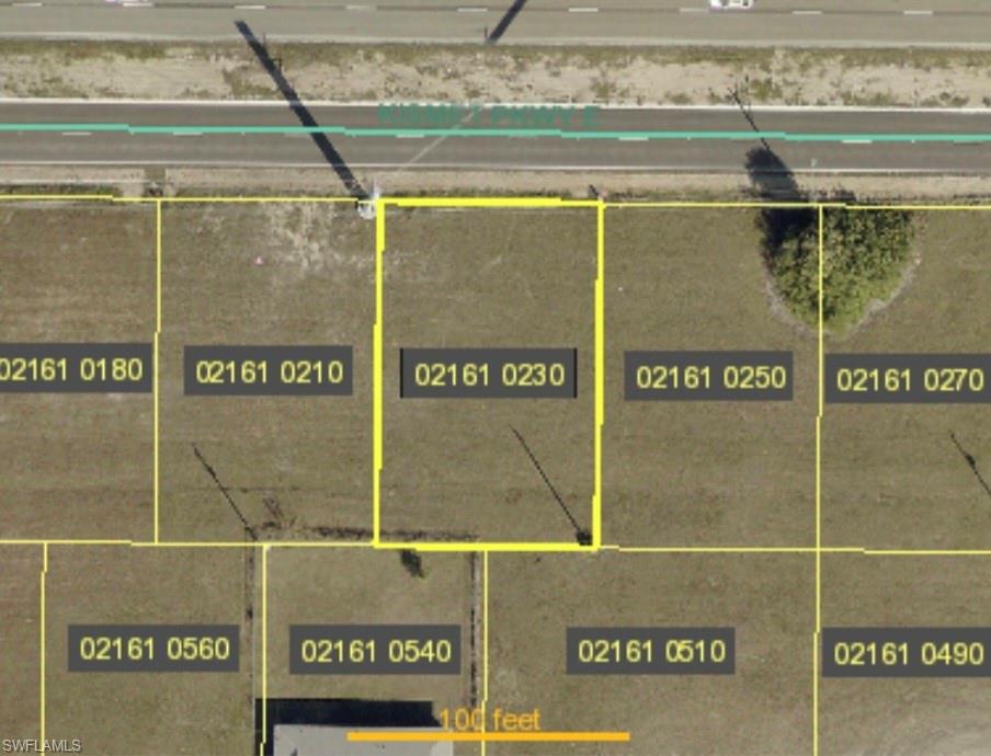 1002 Kismet Pkwy E Property Photo 2