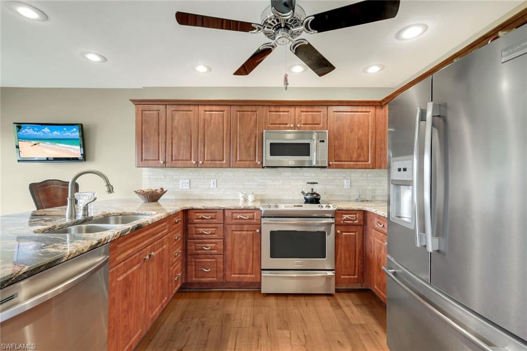 16301 Fairway Woods Dr 805 Property Photo 17
