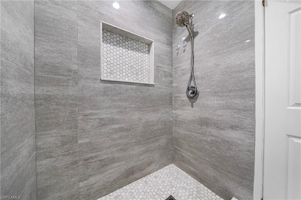 2335 50th Ter Sw Property Photo 12