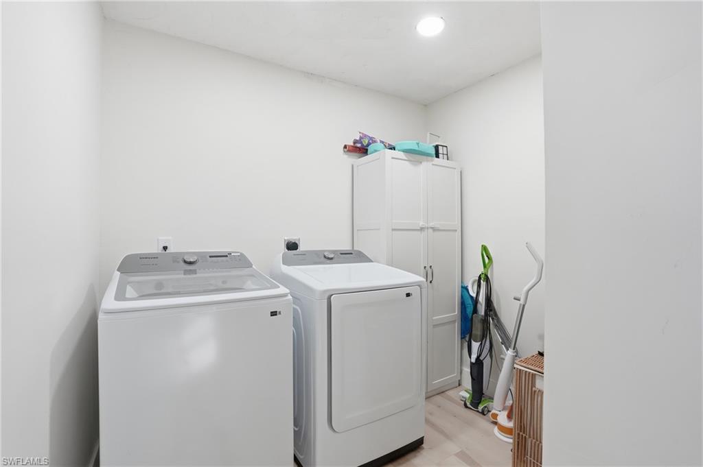 3931 W Riverside Dr Property Photo 37