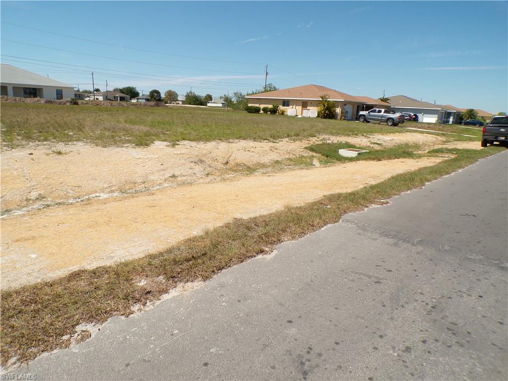 1816 Ne 8th Pl Property Photo 3