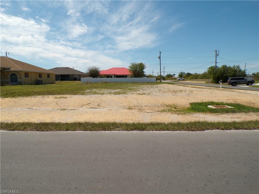 1910 Ne 8th Pl Property Photo 2