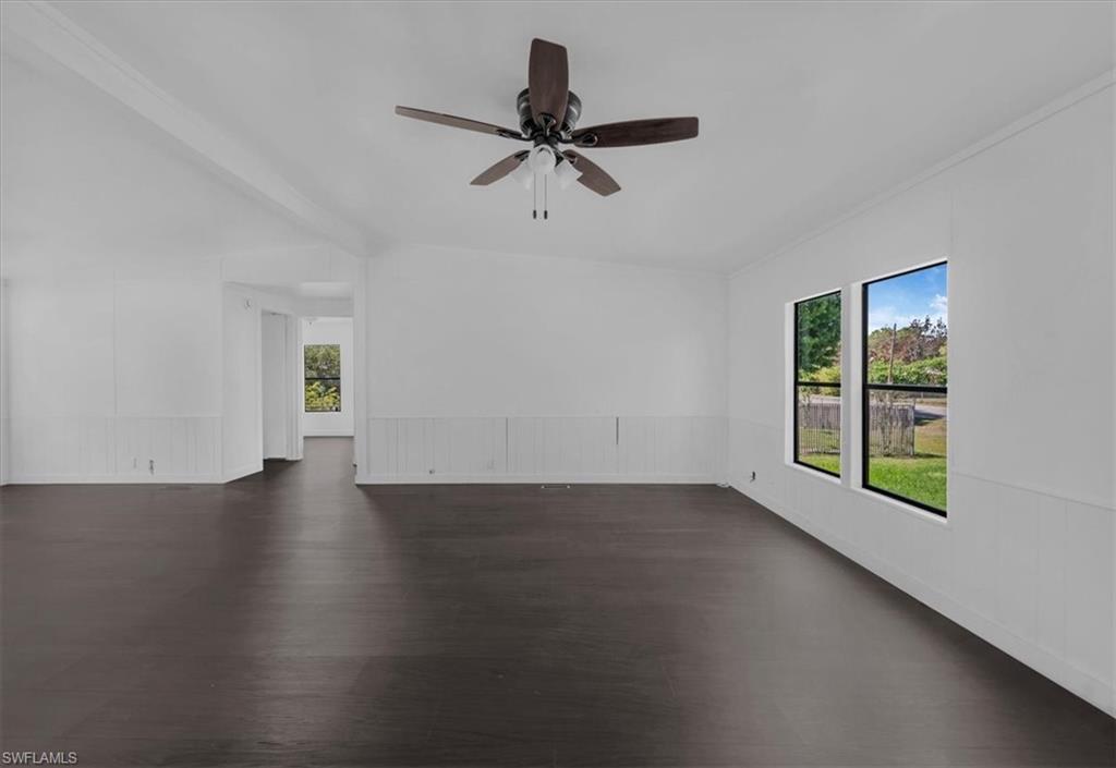428 Avenue D Nw Property Photo 5