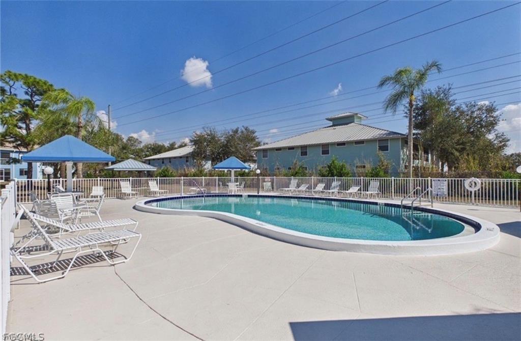 1100 Pondella Rd 703 Property Photo 6