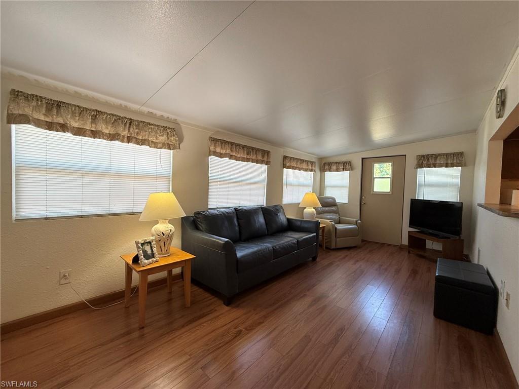 120 Lantern Pl Property Photo 15