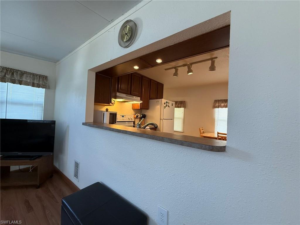 120 Lantern Pl Property Photo 18