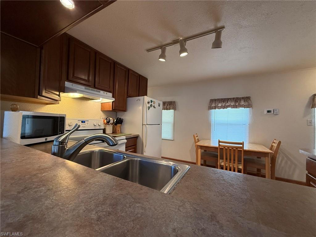 120 Lantern Pl Property Photo 21