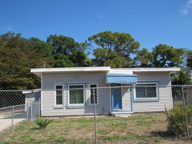 2365 Canal ST Property Photo 1