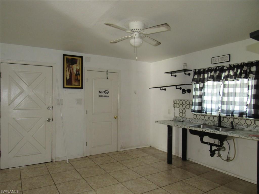 2365 Canal St Property Photo 7