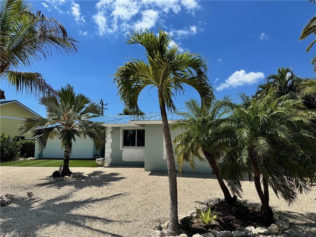 240 Southwinds Dr Property Photo 3