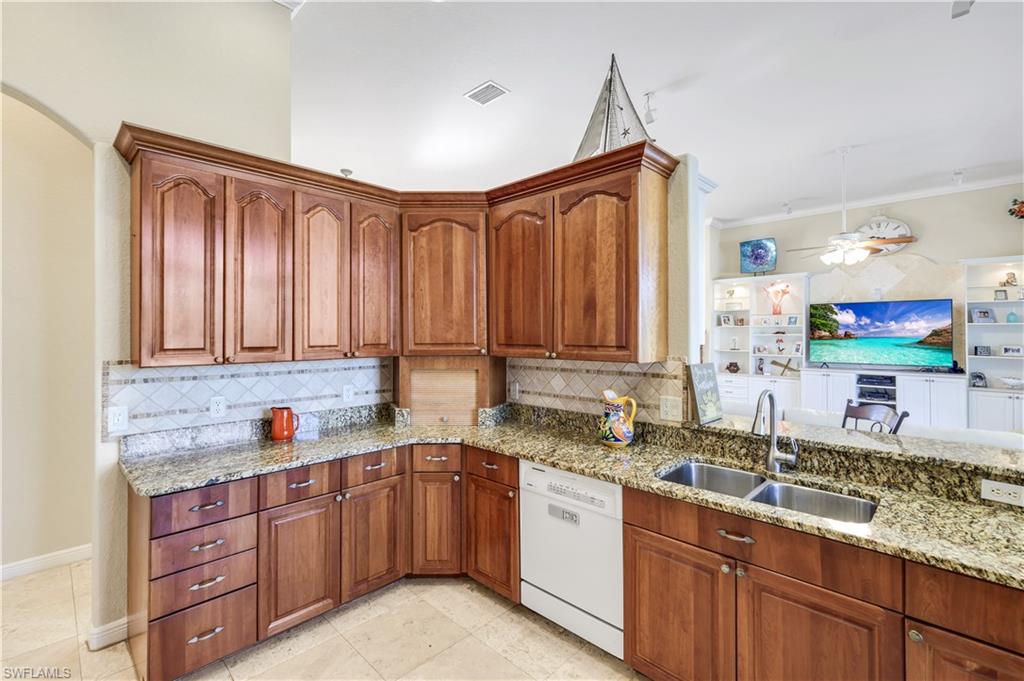 15930 Catalpa Cove Dr Property Photo 14