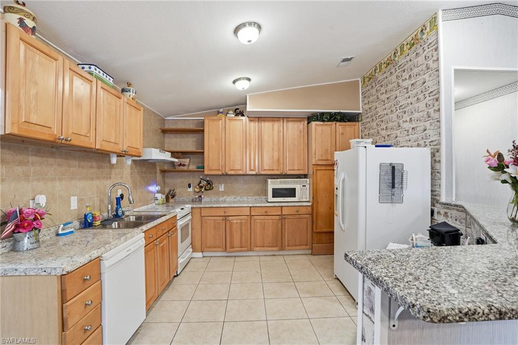 2405 Zoysia Ln Property Photo 8
