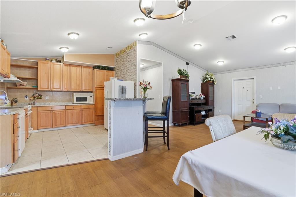 2405 Zoysia Ln Property Photo 11