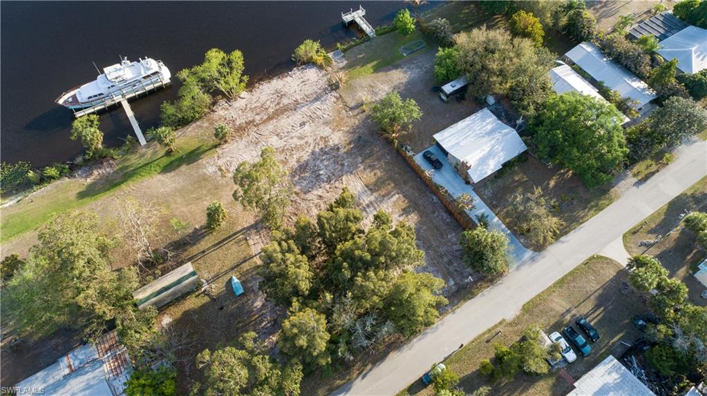 1035 W Anchor Ln Property Photo 13