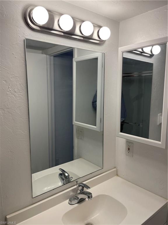 4906 Victoria Dr 313 Property Photo 25