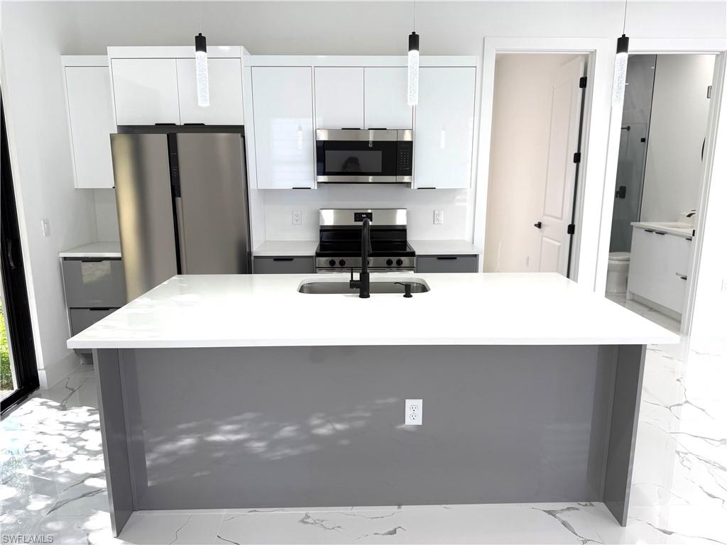 914 Sunrise Blvd Property Photo 8