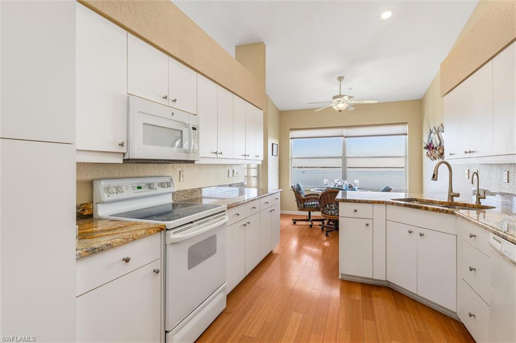 200 Harbor Walk Dr 354 Property Photo 4